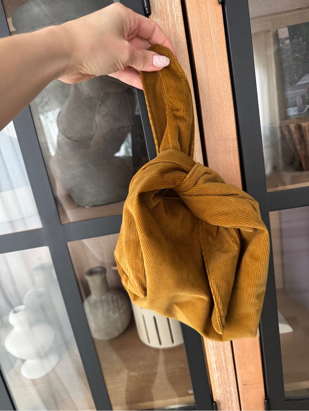 MERIT corduroy tie makeup bag ribbed cosmetics travel pouch caramel neutral